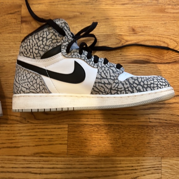 Nike Jordan 1 high OG white cement gs - Picture 8 of 9